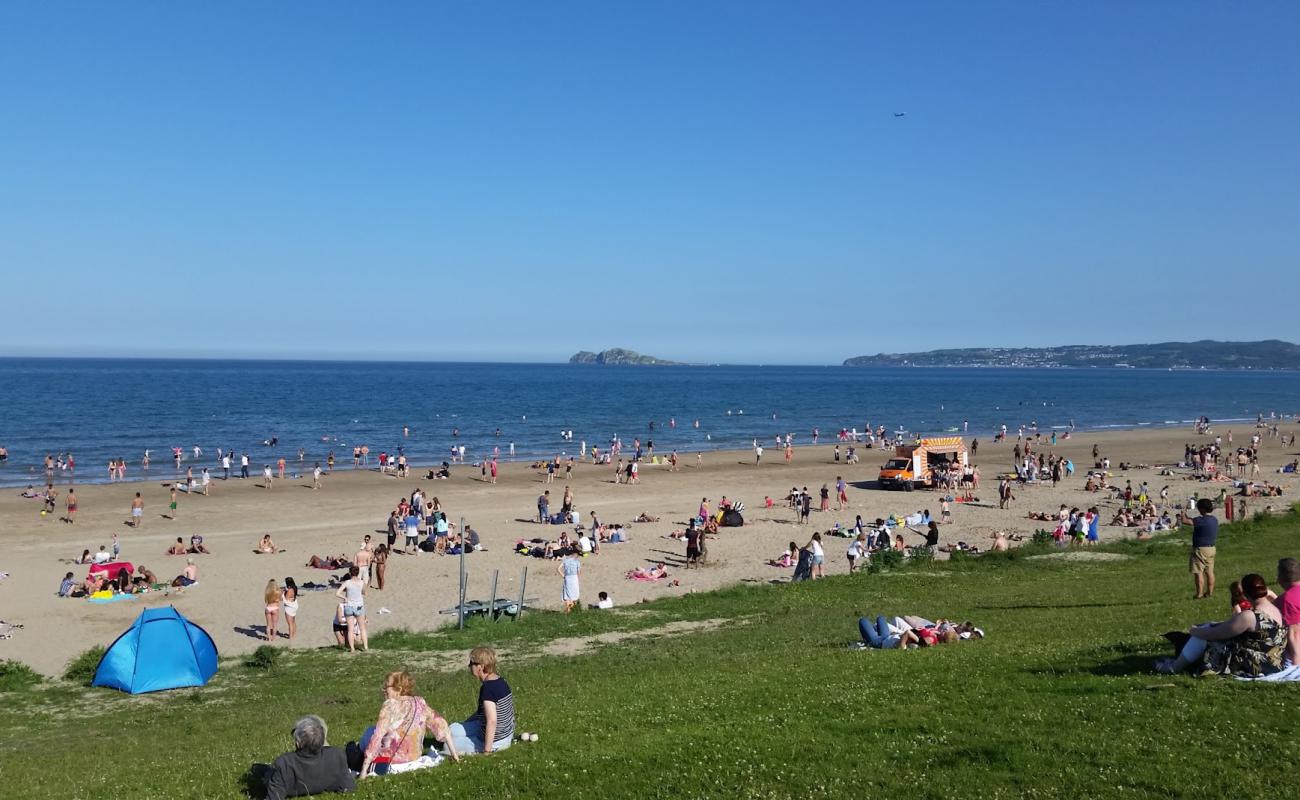 Фото Portmarnock Beach с светлый песок поверхностью