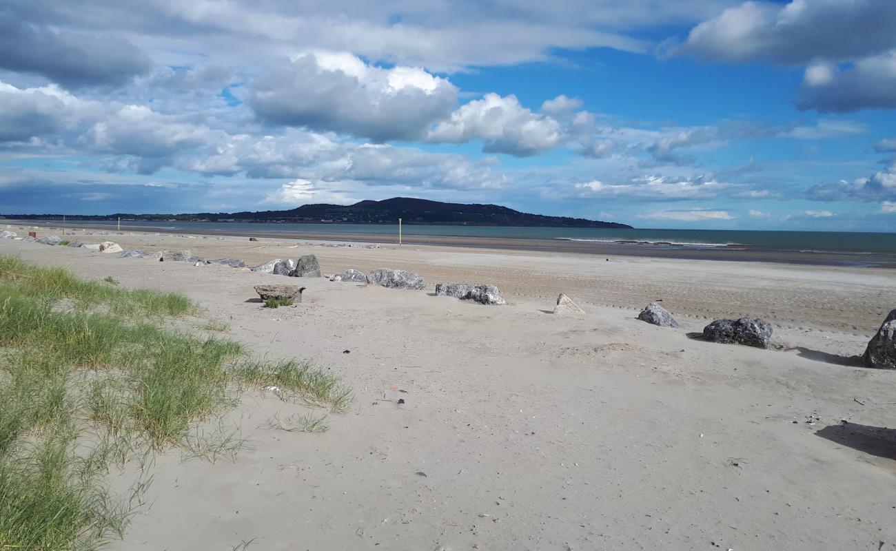 Фото Dollymount Beach с светлый песок поверхностью