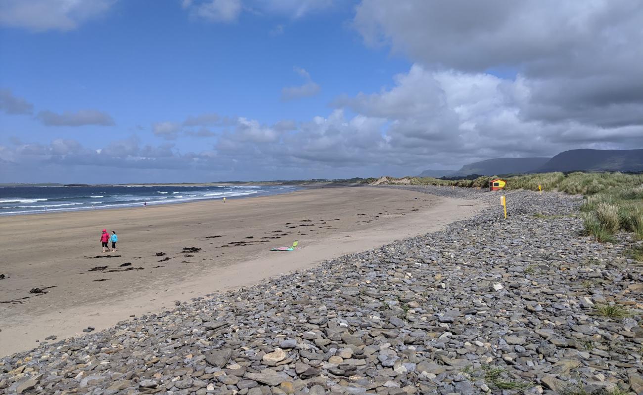 Фото Strandhill Beach с светлая галька поверхностью