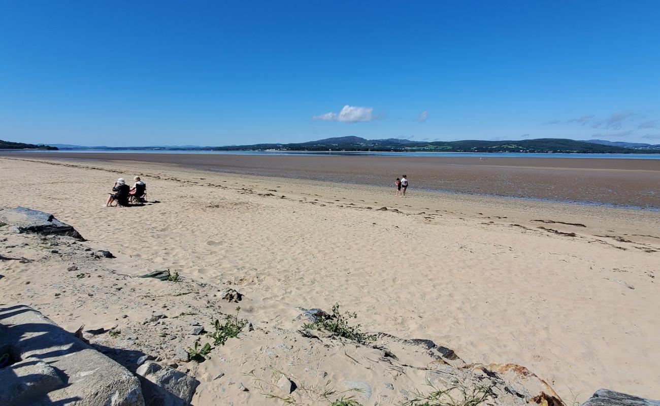 Фото Lisfannon Beach с светлый песок поверхностью