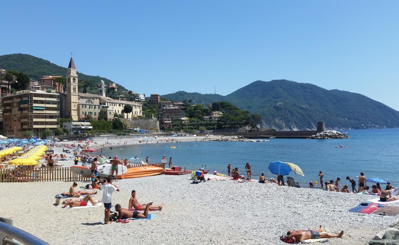 Фото Spiaggia di Recco с серая чистая галька поверхностью