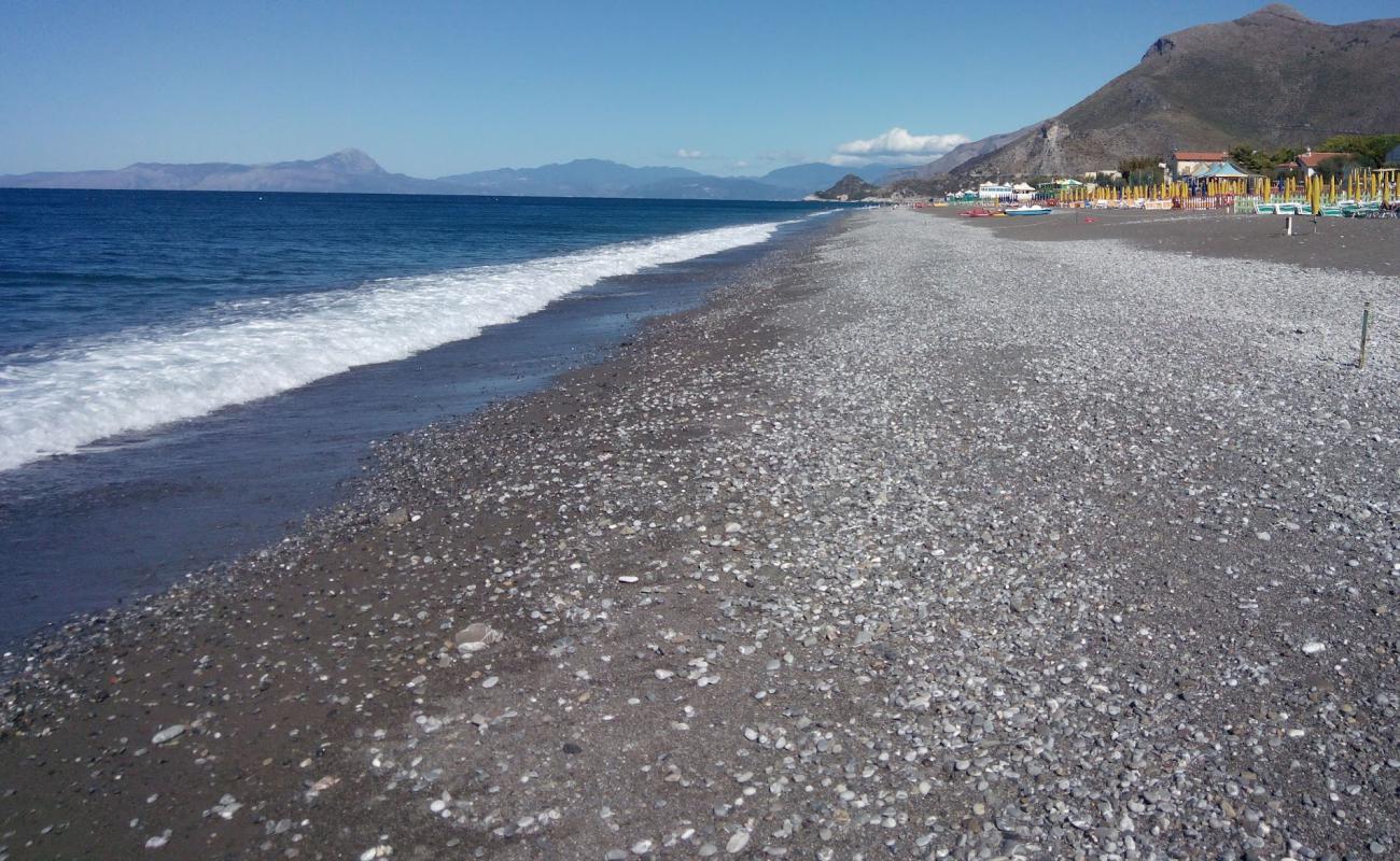 Фото Spiaggia di Tortora с песок с галькой поверхностью