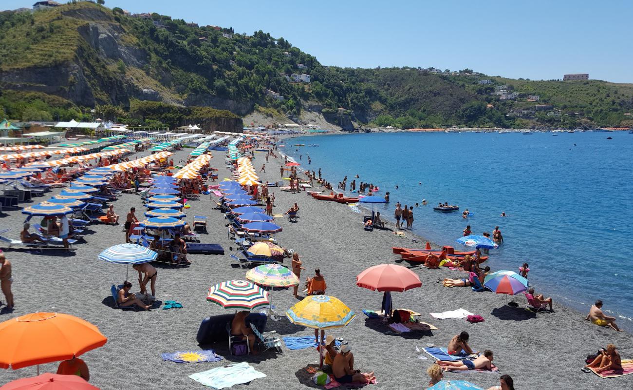 Фото Spiaggia San Nicola Arcella с серая чистая галька поверхностью