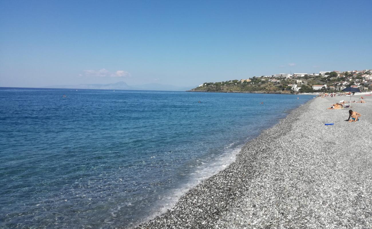 Фото Spiaggia di Scalea с серый песок поверхностью