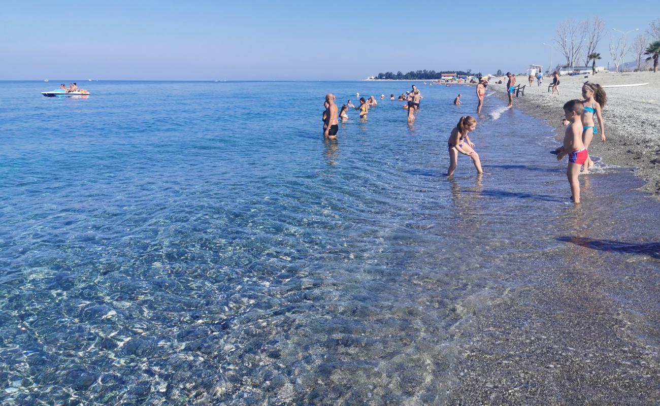 Фото Nocera Scalo beach с серая чистая галька поверхностью