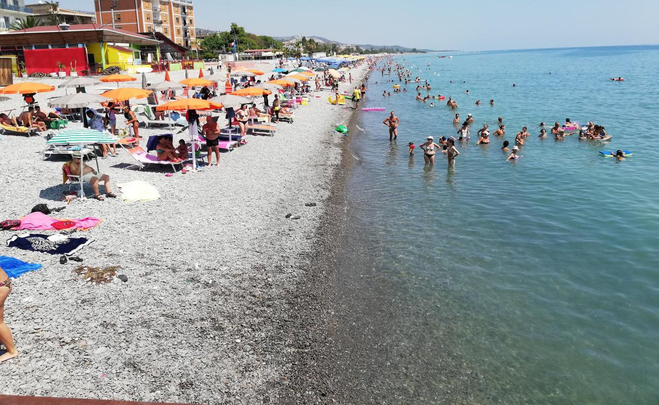 Фото Trebisacce beach с серая галька поверхностью