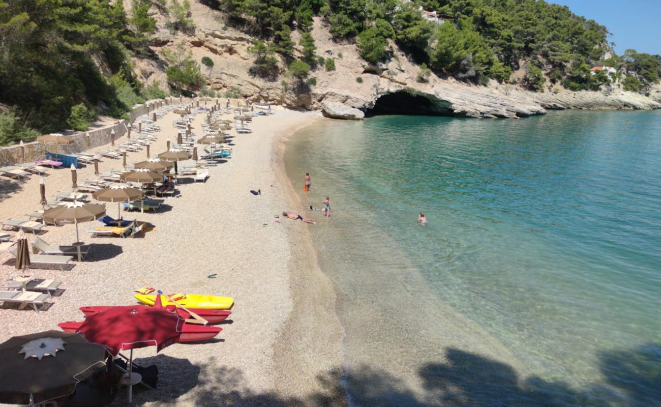 Фото Spiaggia di Portopiatto с белая чистая галька поверхностью