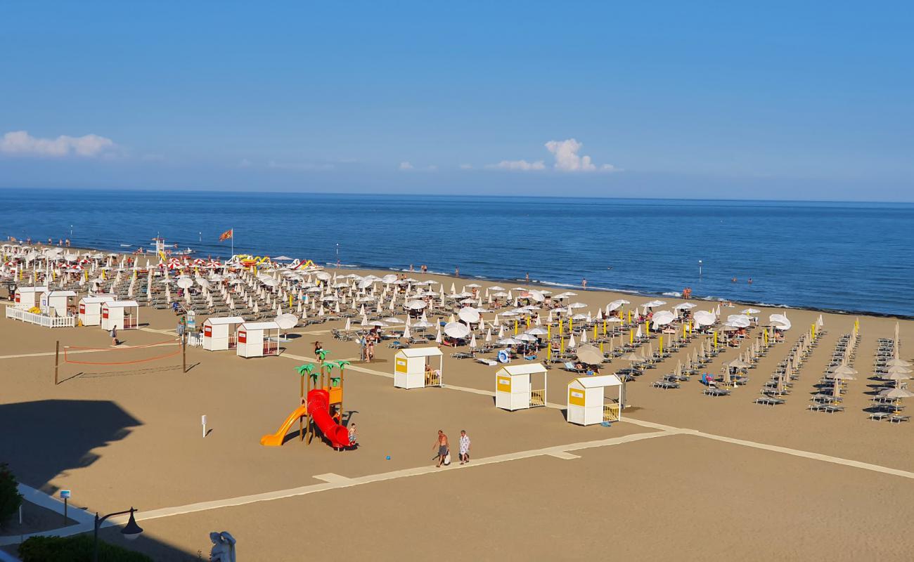 Фото Caorle beach с светлый песок поверхностью