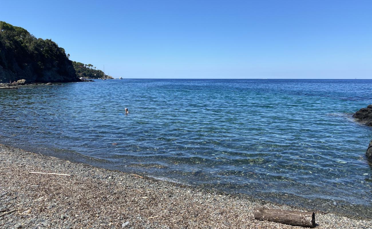 Фото Spiaggia del Bagno с серая галька поверхностью