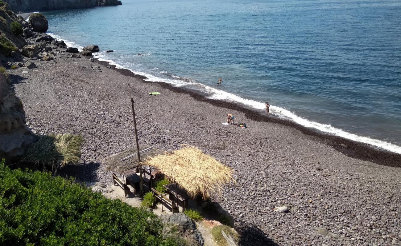 Фото Spiaggia Valle Muria с песок с галькой поверхностью