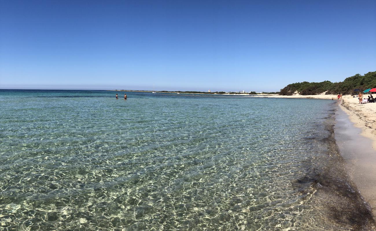 Фото Spiaggia Via Zaccaria Treves с светлый песок поверхностью