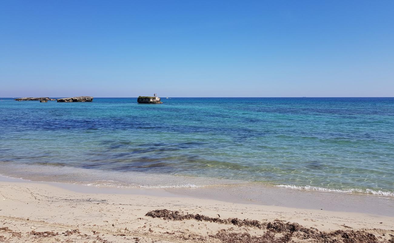 Фото Spiaggia di Punta Cassano с светлый песок поверхностью