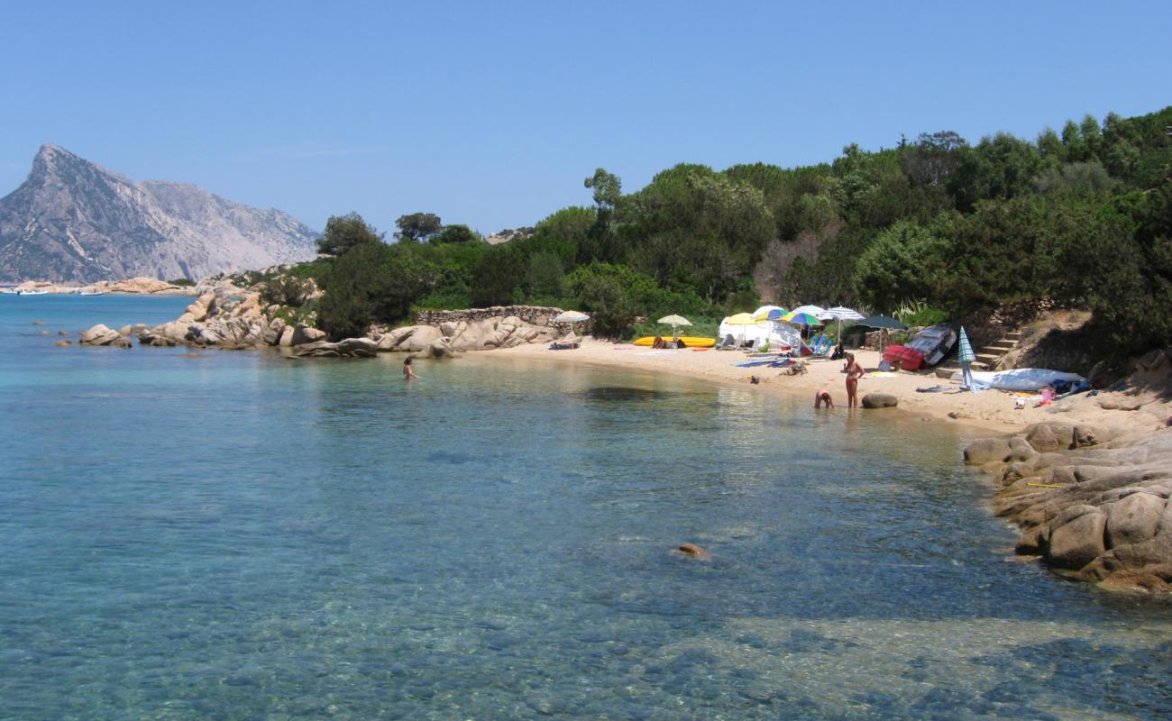 Фото Spiaggia dei Tori с темный песок поверхностью