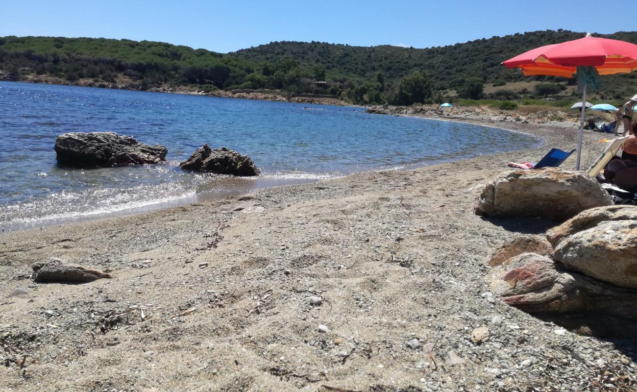 Фото Spiaggia Isuledda II с песок с галькой поверхностью