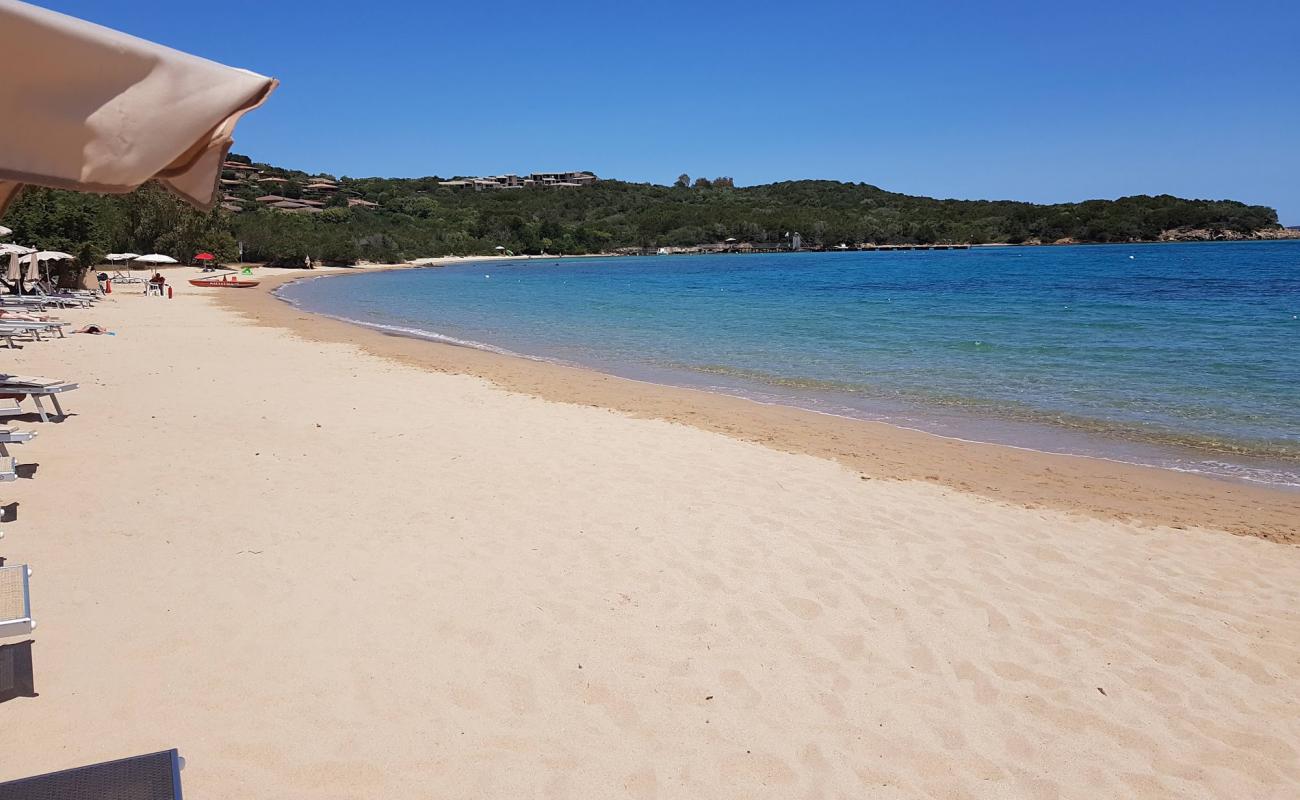 Фото Spiaggia di Vena Longa с золотистый песок поверхностью