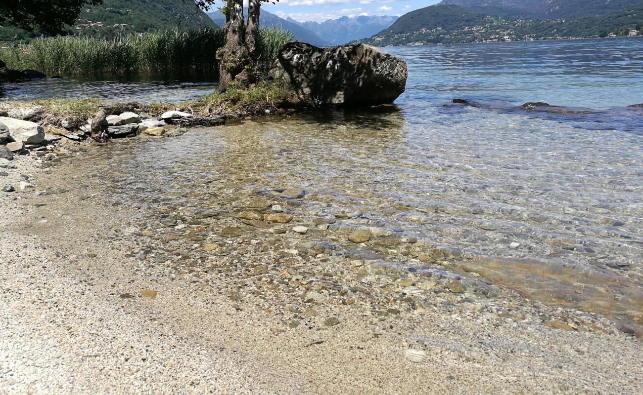 Фото Spiaggia libera с камни поверхностью