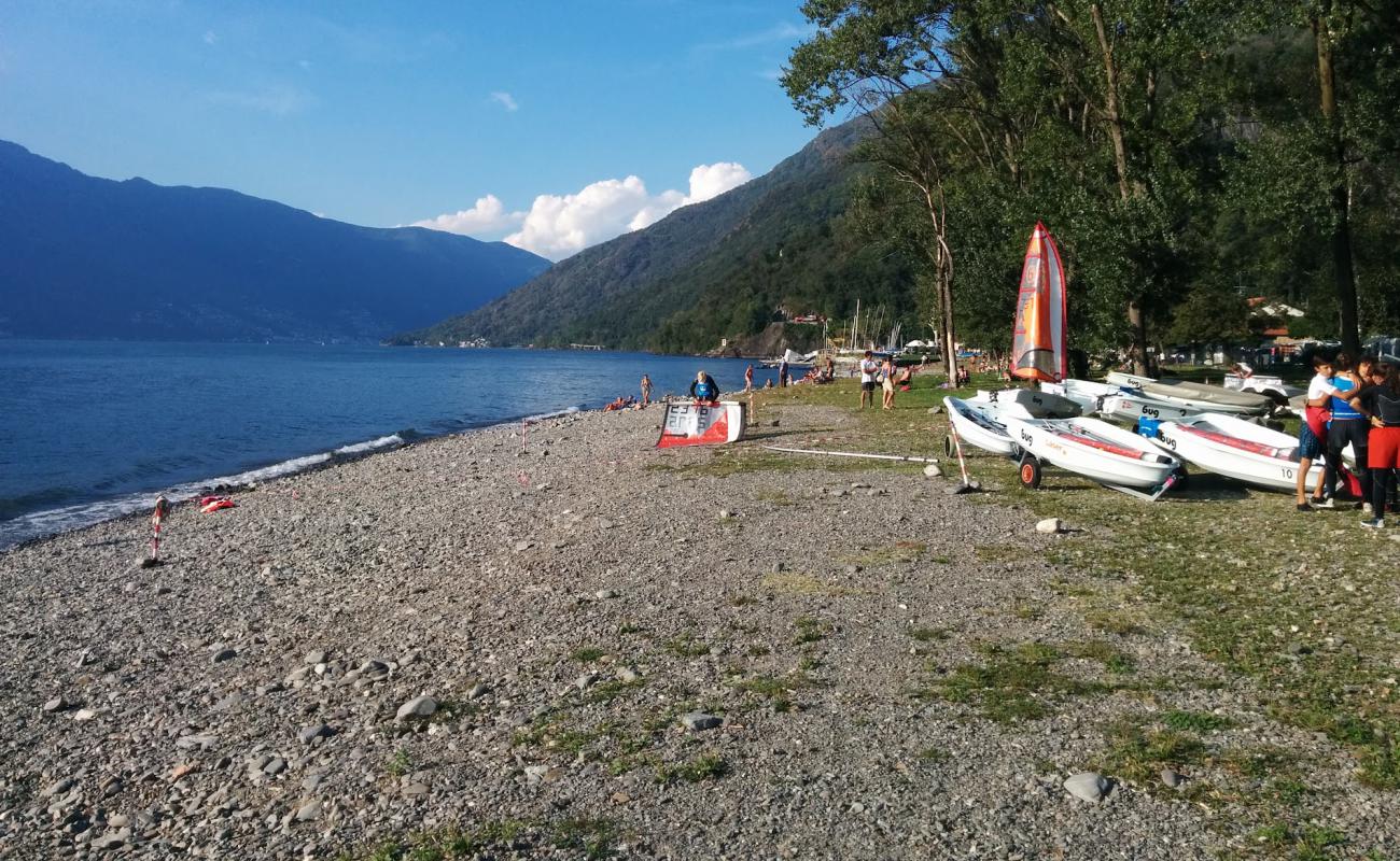 Фото Parco Giona Spiaggia с светлая галька поверхностью