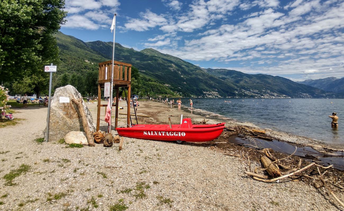 Фото Lido di Cannobio с песок с камнями поверхностью