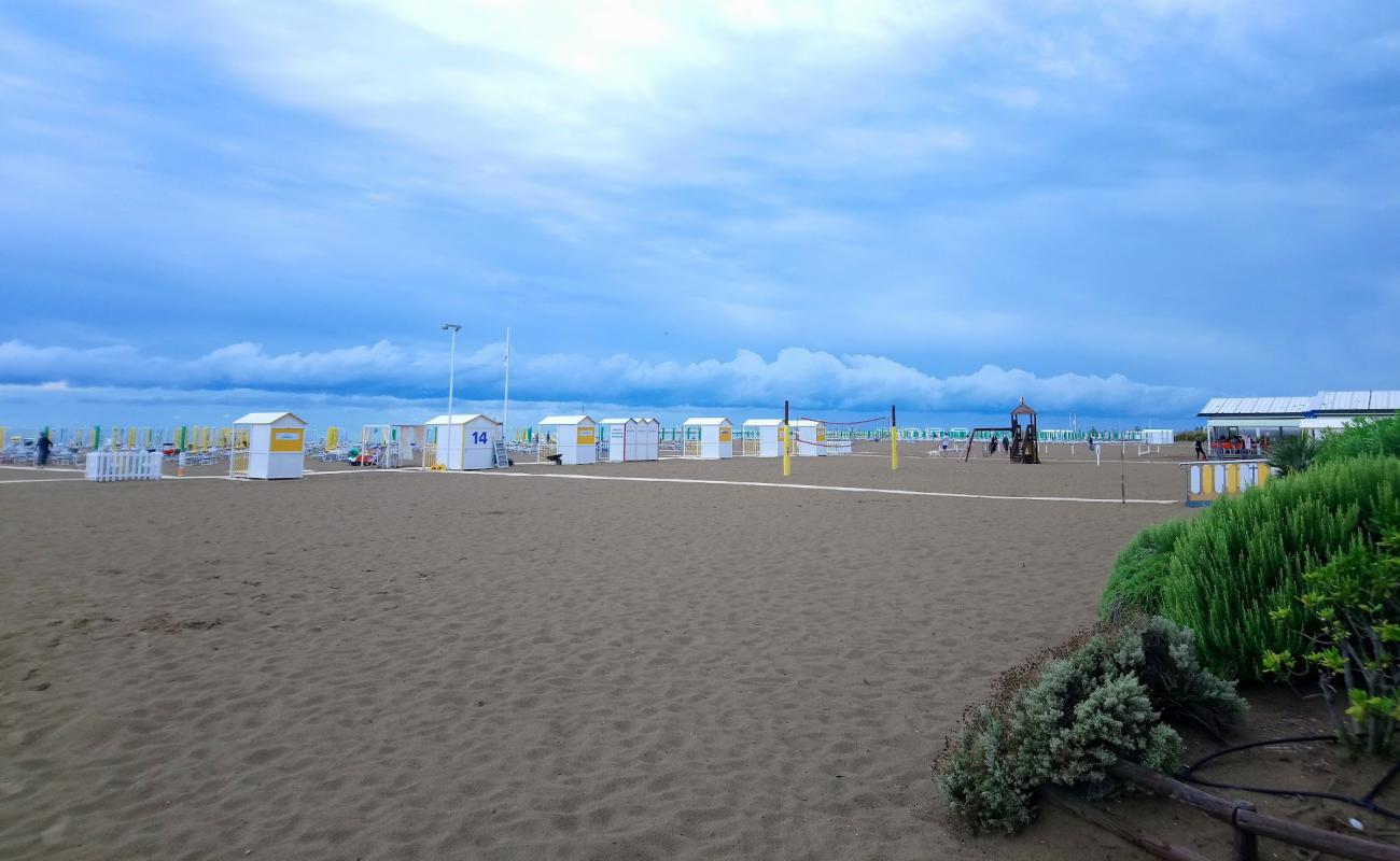 Фото Spiaggia di Caorle с светлый песок поверхностью