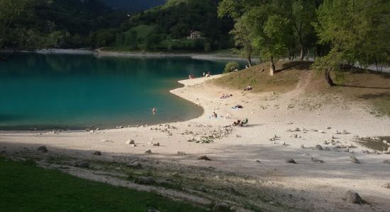 Spiaggia lago di tenno