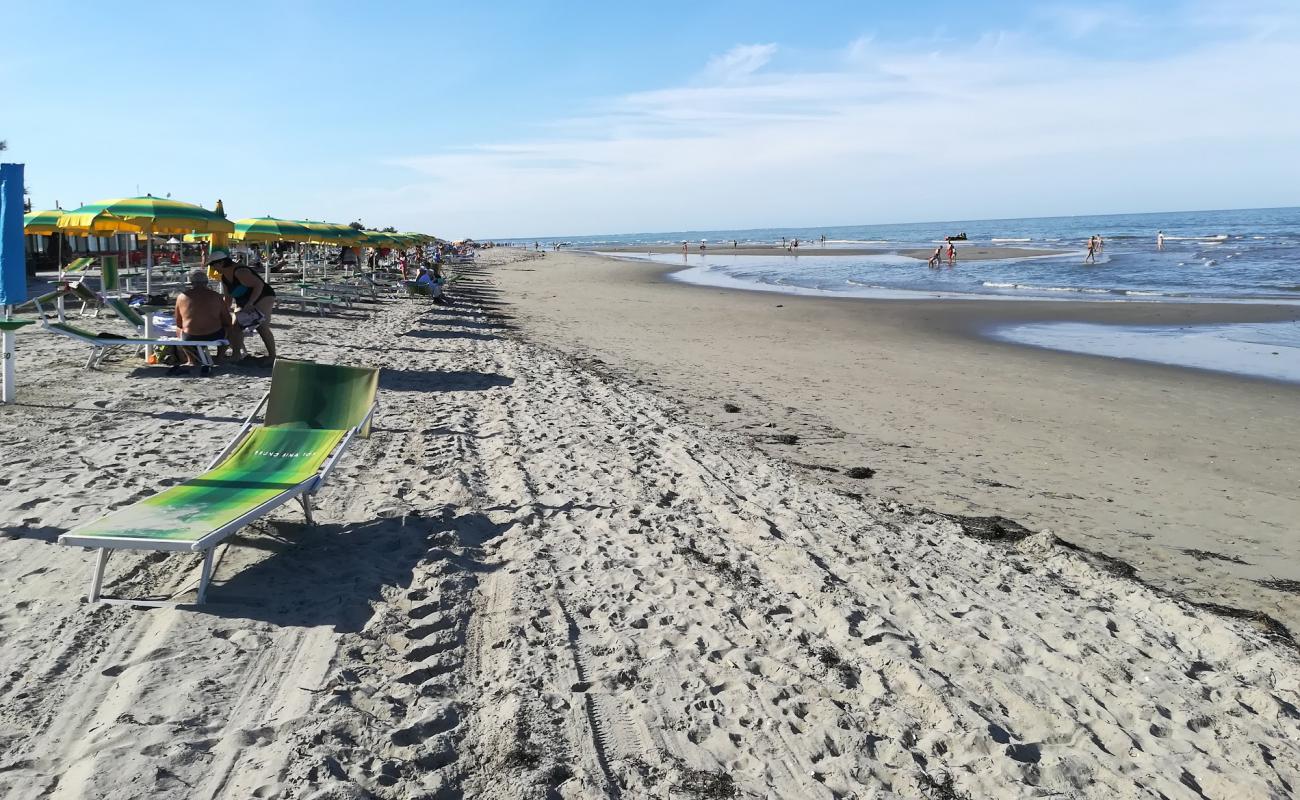 Фото Spiaggia Boccasette с светлый песок поверхностью