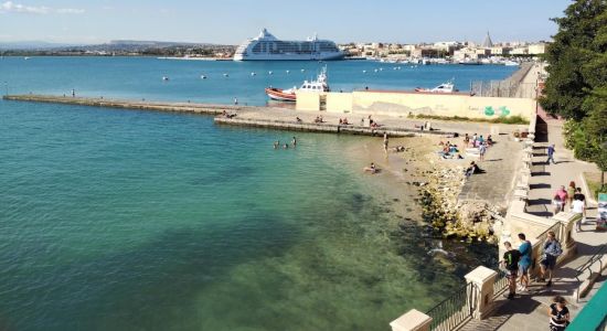 Spiaggetta della Marina in Ortigia