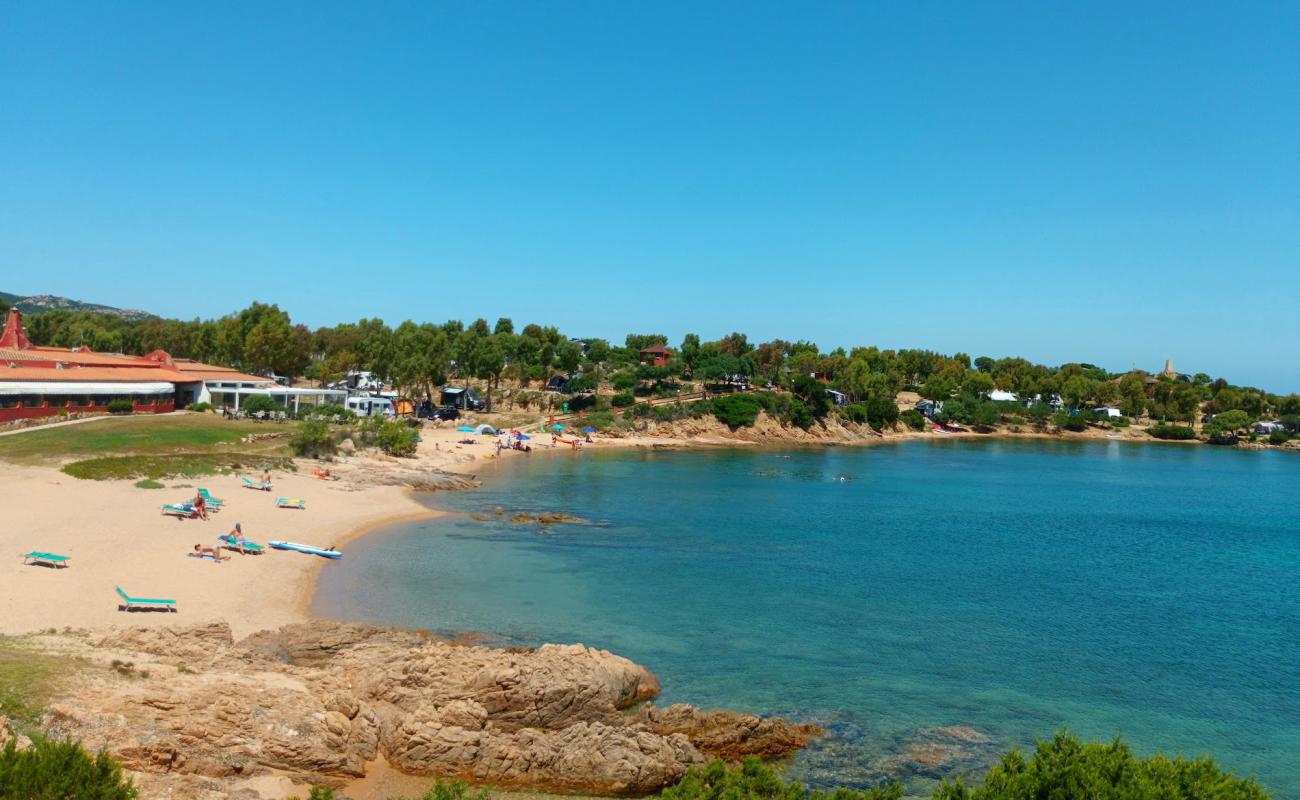 Фото Spiaggia Anfiteatro с белая чистая галька поверхностью