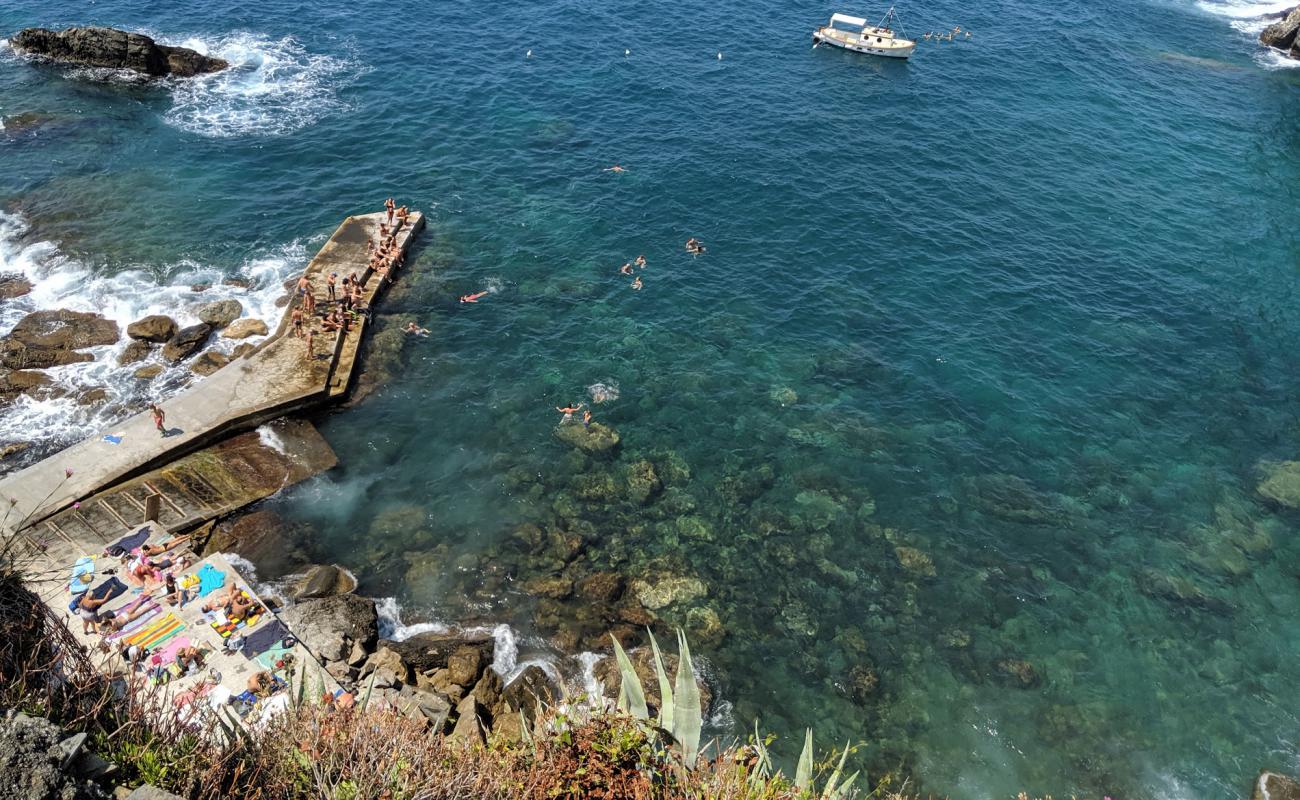 Фото Marina di Corniglia с камни поверхностью