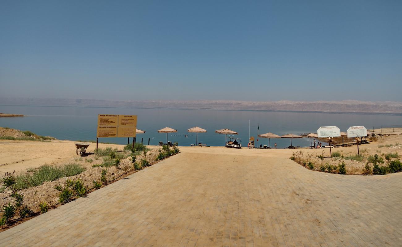 Фото Dead Sea Beach с песок с галькой поверхностью