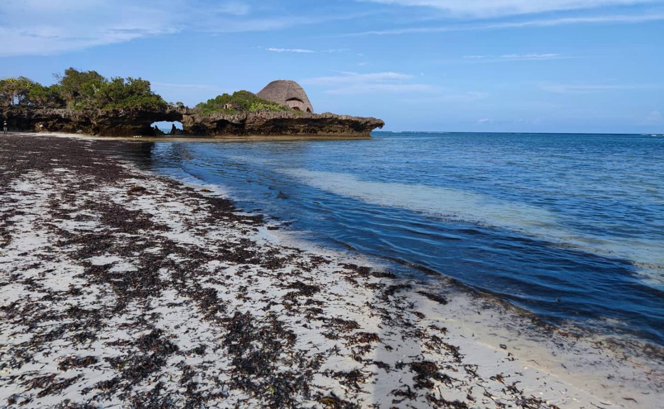 Фото Chale Beach с светлый песок поверхностью