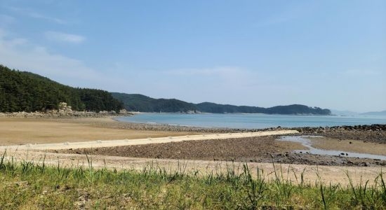 Meondong Beach