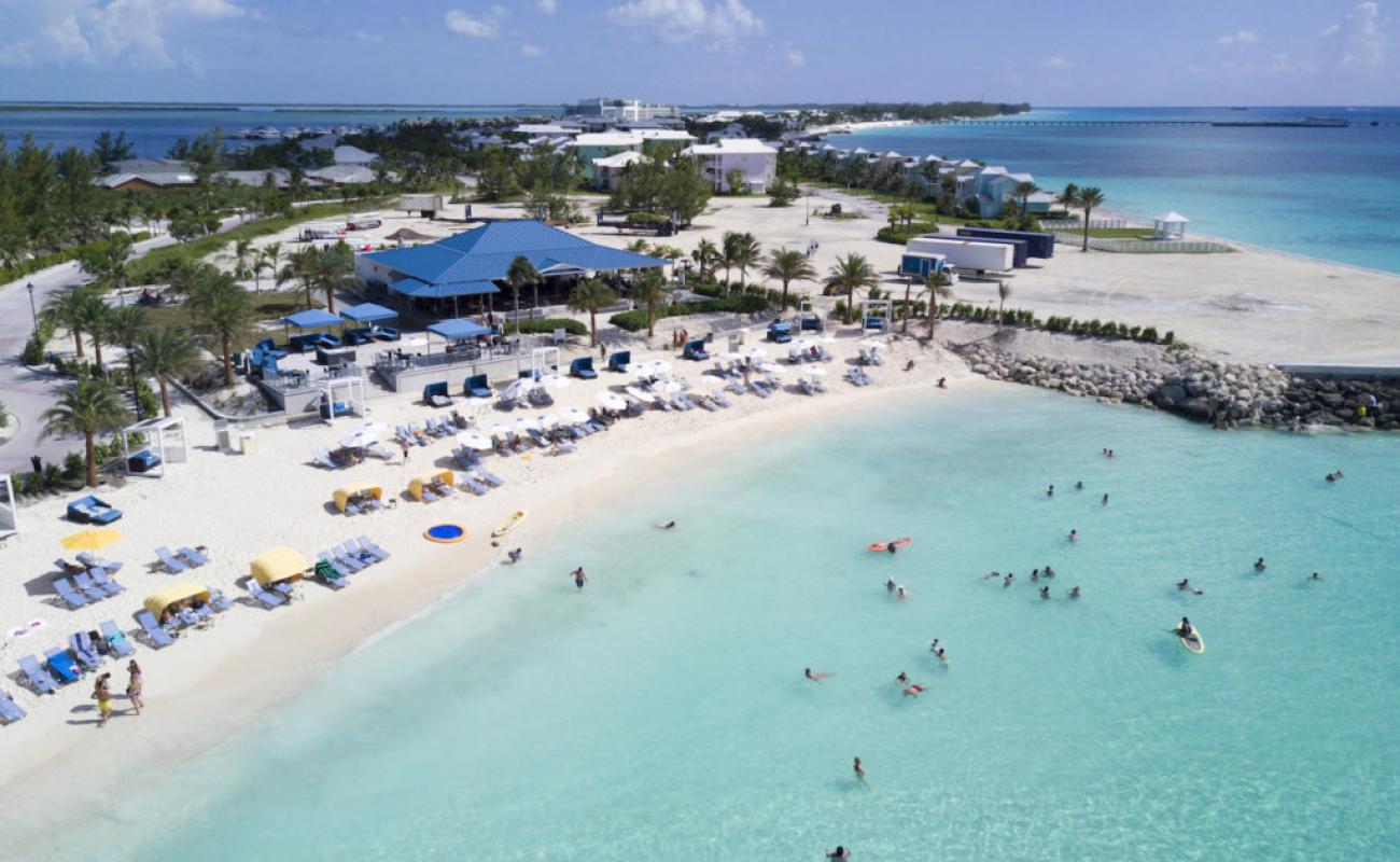 Фото Blue Lagoon beach с золотистый песок поверхностью