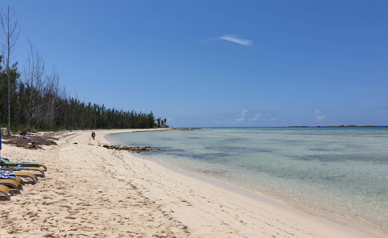 Фото Xanadu beach с золотистый песок поверхностью