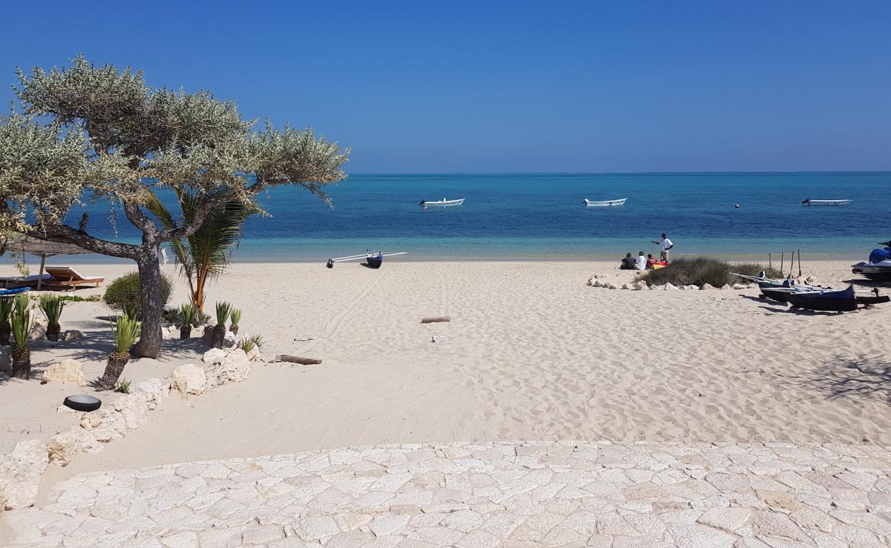 Фото Anakao Beach с светлый песок поверхностью