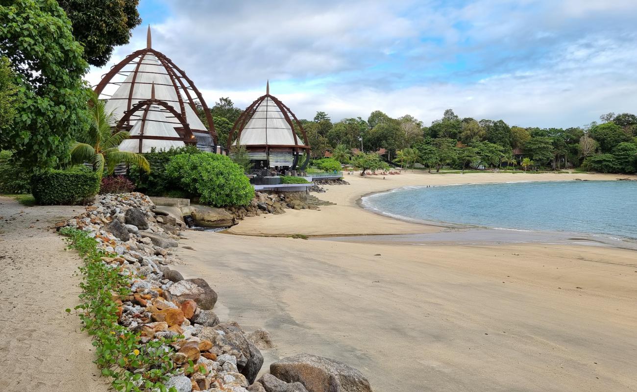 Фото Langkawi natural Beach с золотистый песок поверхностью