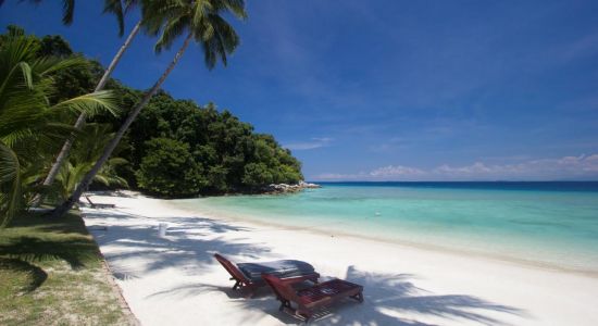 Summer Bay Resort beach