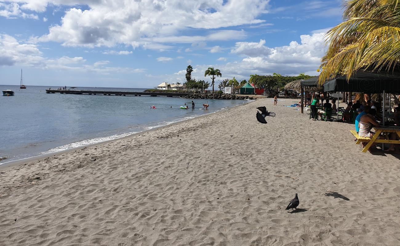 Фото Plage de case navire с светлый песок поверхностью