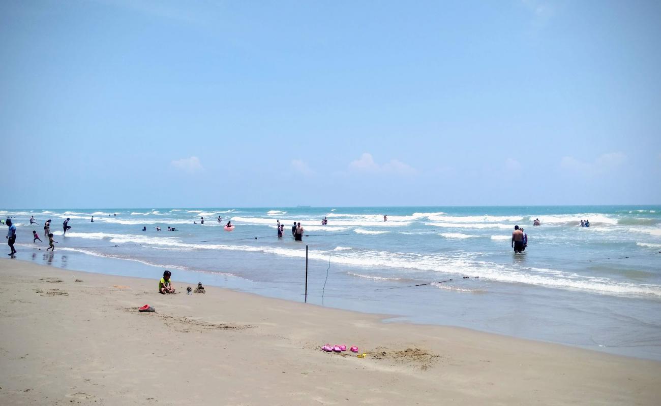 Фото Playa Tuxpan с золотистый песок поверхностью