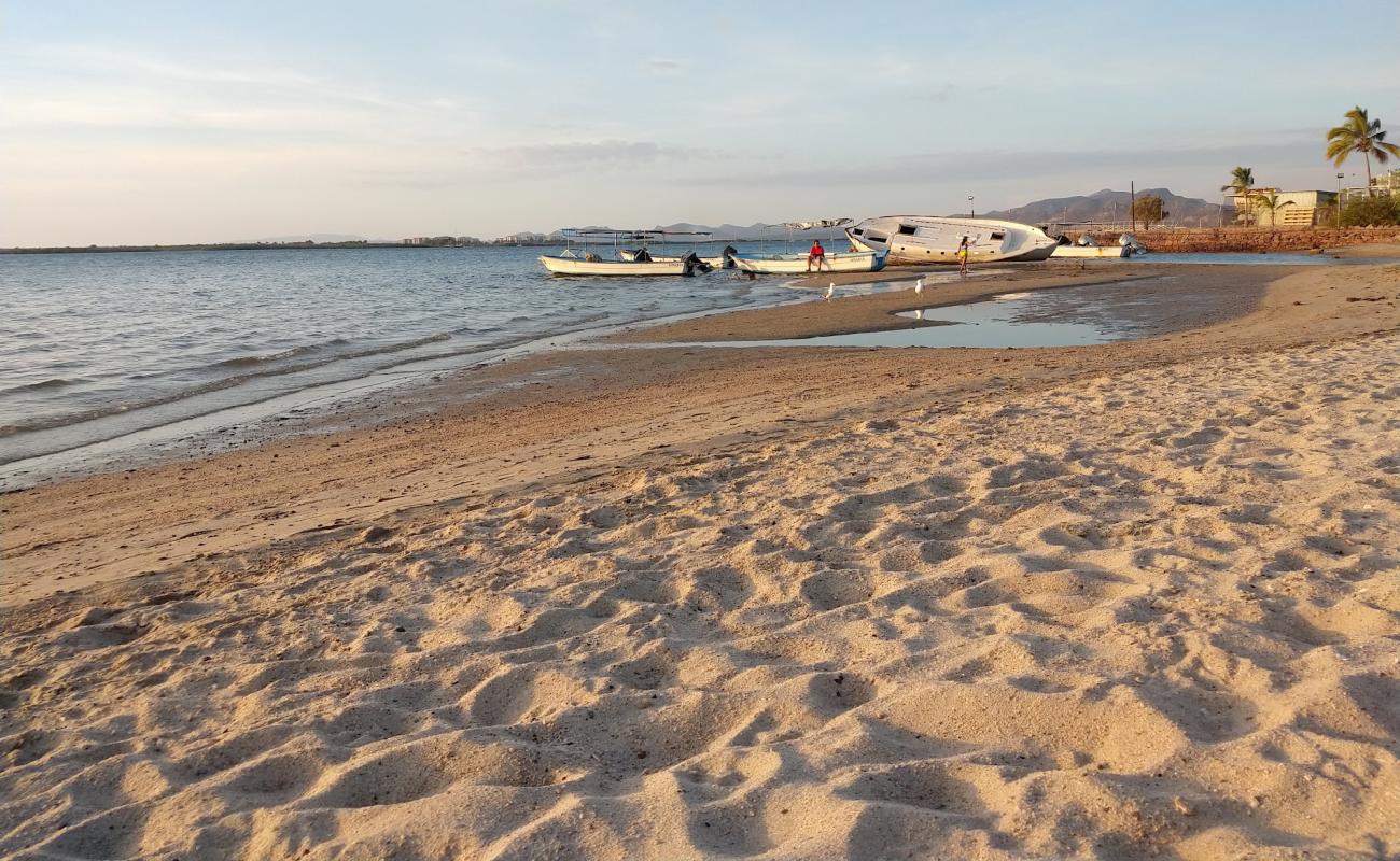 Фото Playa Barco Hundido с светлый песок поверхностью