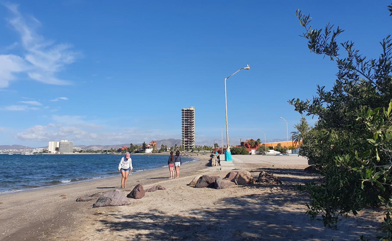 Фото Playa Cet Mar с серый песок поверхностью