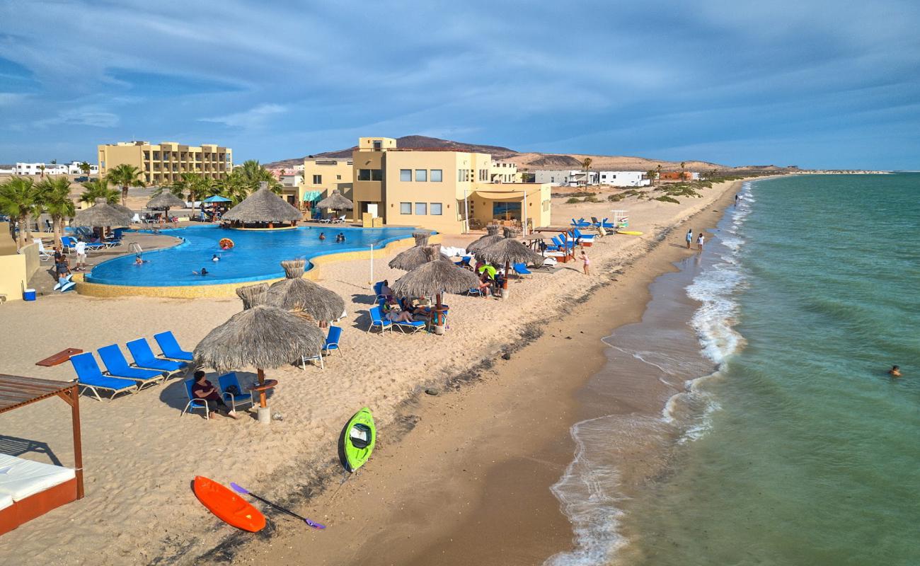 Фото Playa Laguna с светлый песок поверхностью