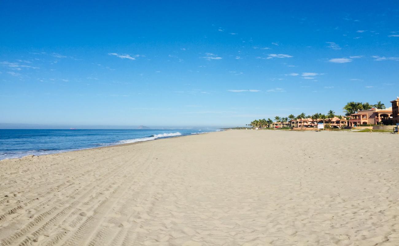 Фото Isla de la Piedra beach II с золотистый песок поверхностью