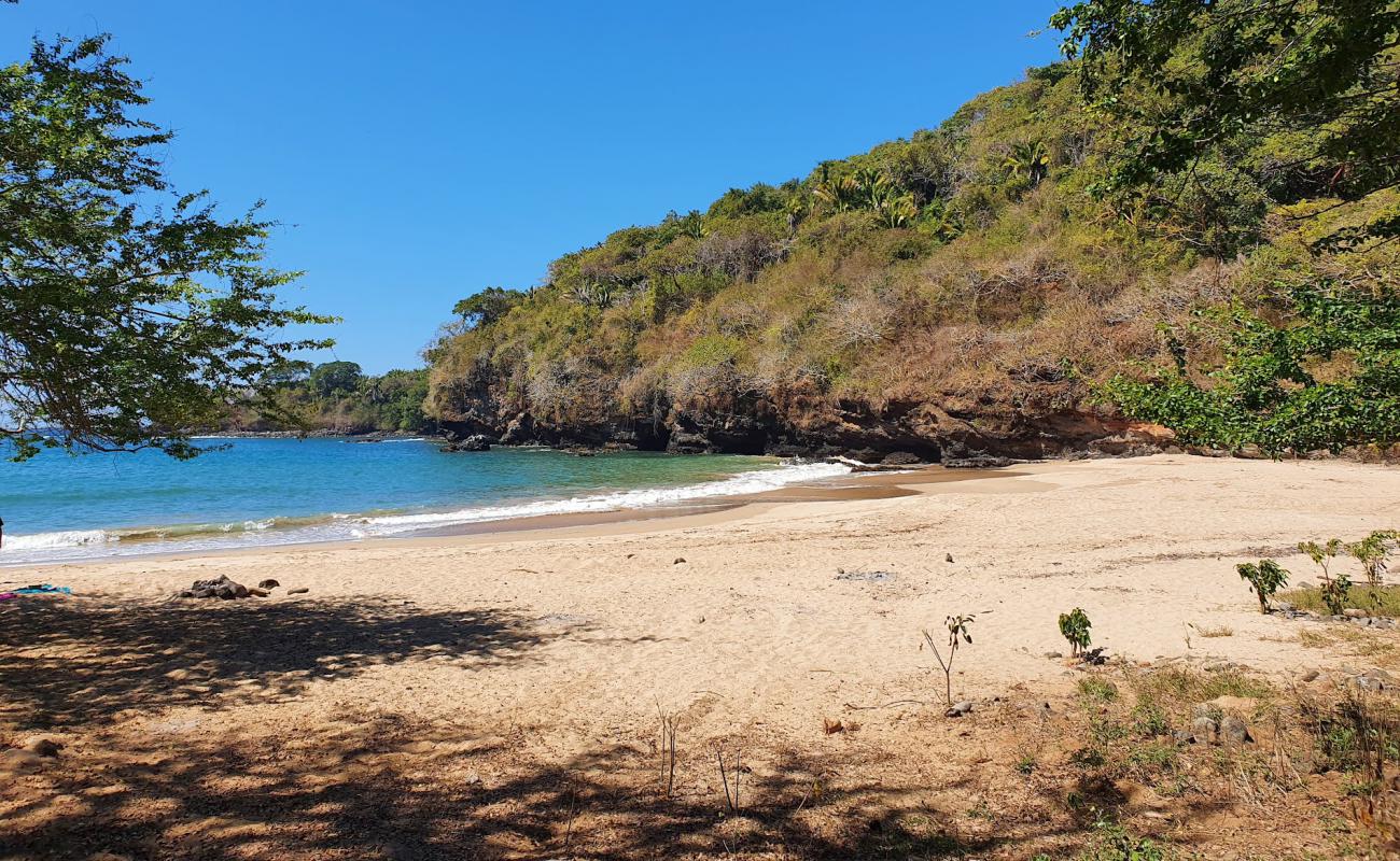 Фото El Divisero beach с золотистый песок поверхностью