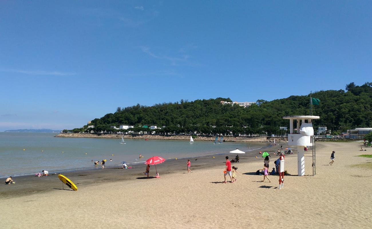 Фото Hac Sa Beach с серый песок поверхностью