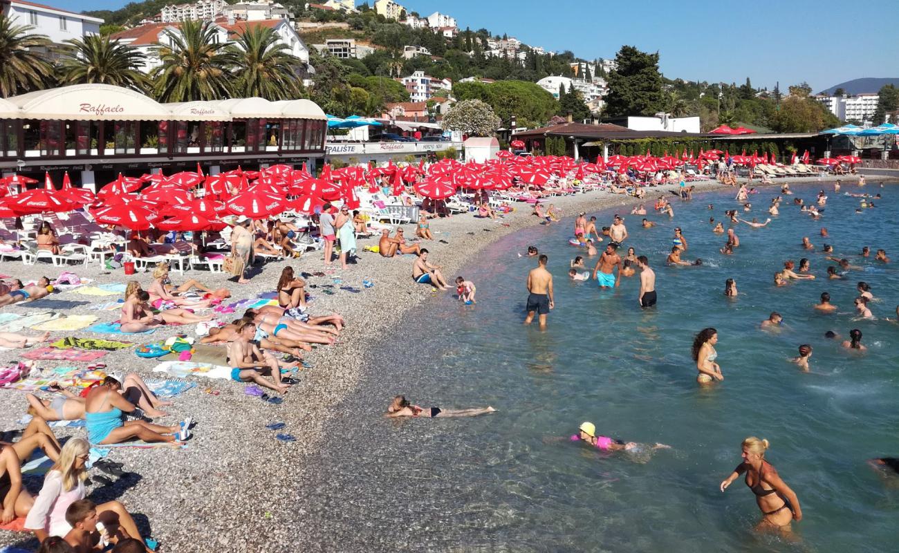 Фото Rafaello beach с серая галька поверхностью