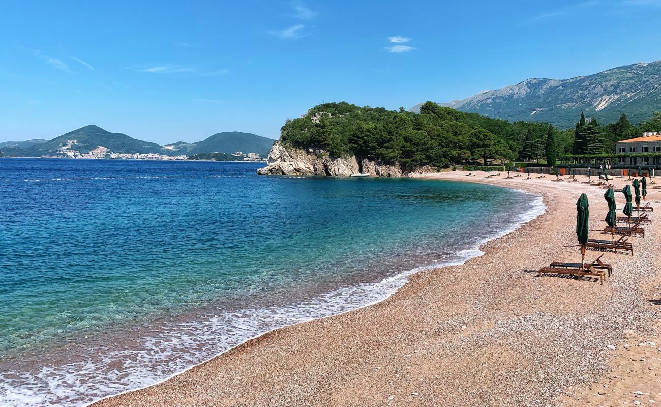 Фото Milocer beach с песок с галькой поверхностью