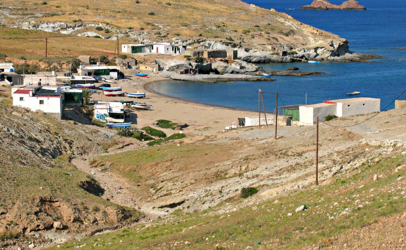 Фото Plage Tibouda с светлая галька поверхностью