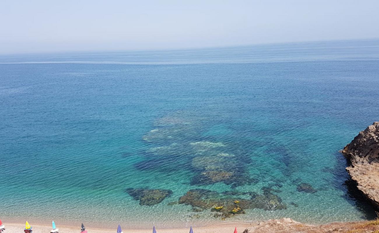 Фото Plage Sidi Boussaid с белая чистая галька поверхностью