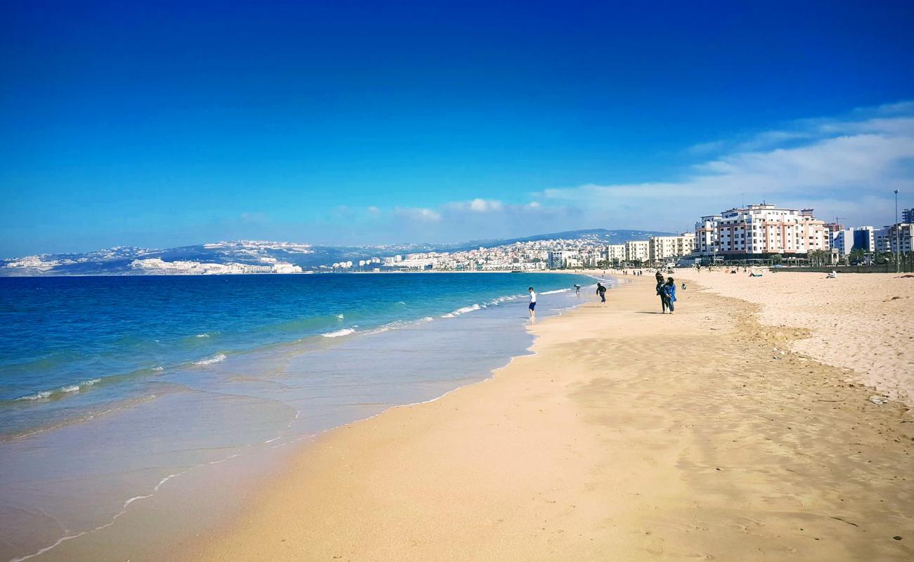 Фото Plage de Tanger с золотистый песок поверхностью