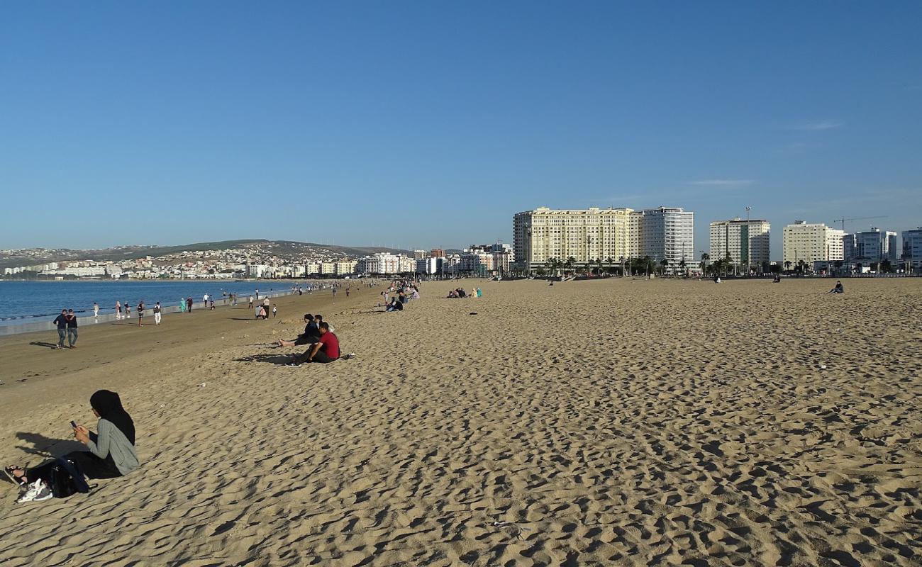 Фото Plage Malabata (Tanger) с светлый песок поверхностью